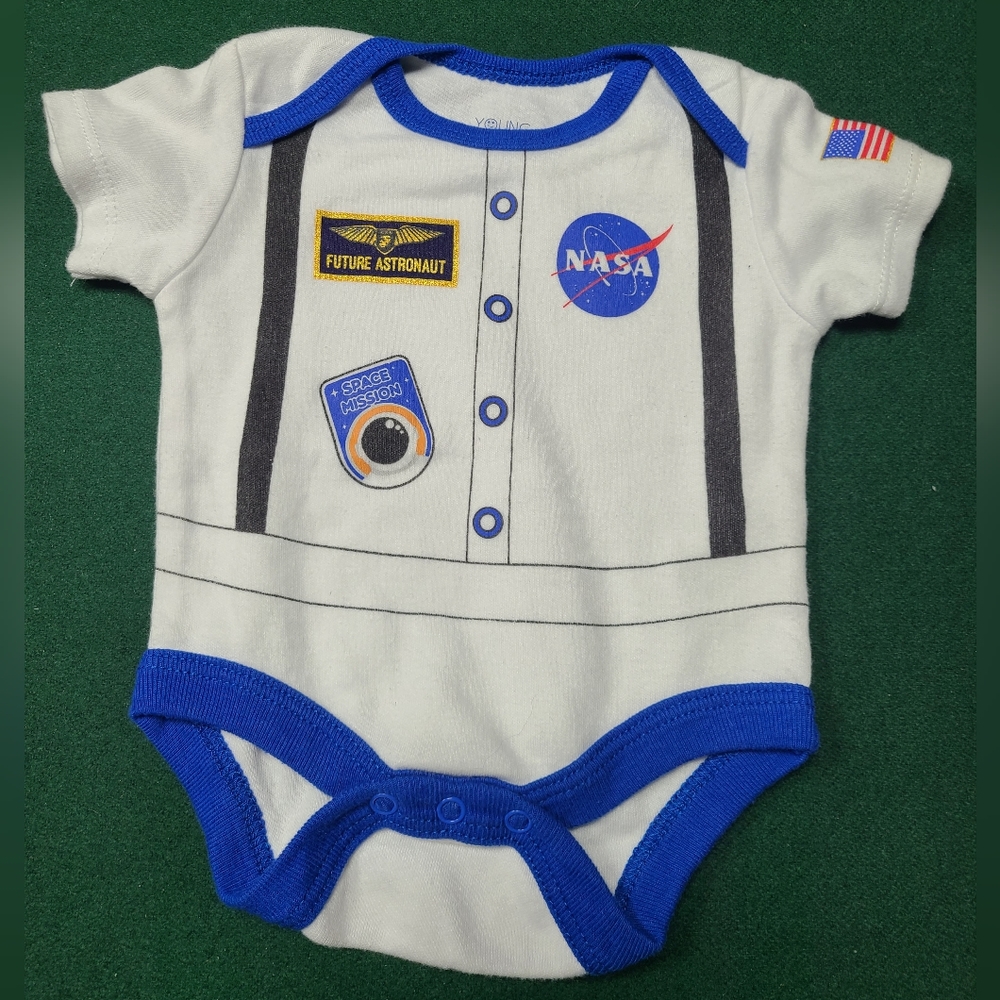 NASA onesie EUC.